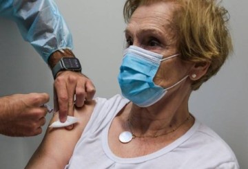 Почти полтора миллиона жизней спасли вакцины против COVID-19