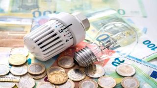 Счета за электроэнергию: субсидии на апрель с примерами