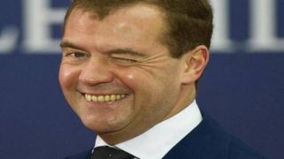 Страны G7 никогда не признают новые границы Украины. Медведев: "А нам плевать"