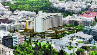 Новый отель Hilton стал популярным местом отдыха в Афинах
