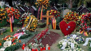 Германия: неизвестные осквернили могилу Б. Шойбле