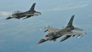 F-16 на защите Харькова от российских авиабомб