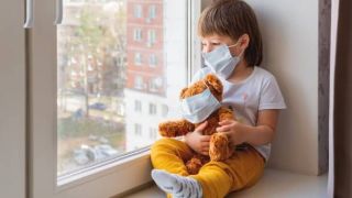 Исследование: ученые установили, почему дети легче переносят коронавирус