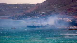 Крупный пожар в районе военно-морской базы Суда на Крите