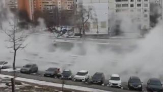 Москва: от прорыва трубы с кипятком пострадали 6 человек (видео)