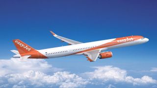 Паника на борту EasyJet: аварийная посадка в Афинах из-за потери сознания пилотом