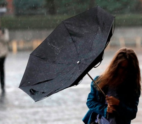 Предупреждение о непогоде в Греции: дождь, грозы и град в середине августа