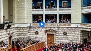 Парламент Греции отклонил вотум недоверия правительству (видео)