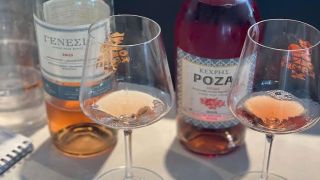 Греческие розе – лучшие вина для летних закатов и не только