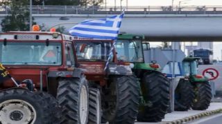 20 февраля в Афинах перекрыто движение из-за "марша трактористов-фермеров"