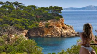 Греческий остров, входящий в число 9 «тайн» Средиземноморья